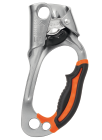
                                Appendix 1: Petzl does not recommend using only one ascender for self-belaying.
                            